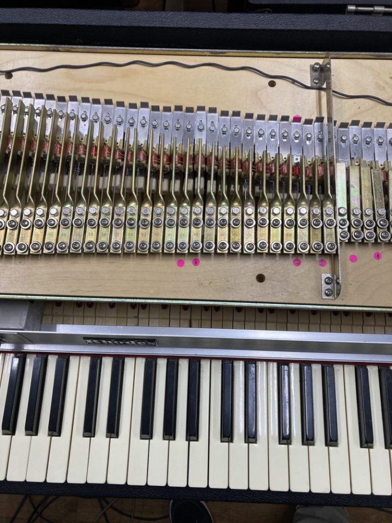 RHODES Mark1 拍子木1970年代！タバコの跡などが気になる方に‼️